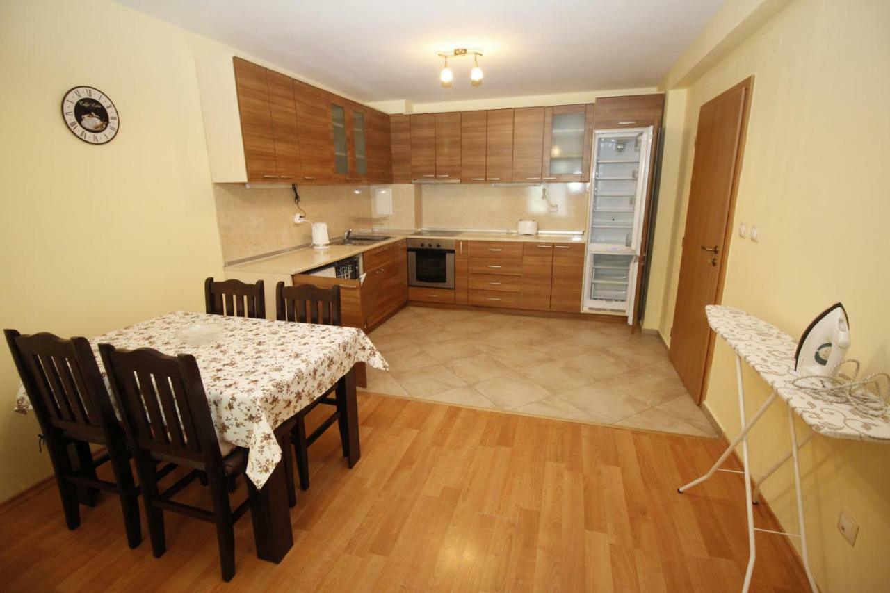 Apartment Rosi Pomorie Eksteriør billede