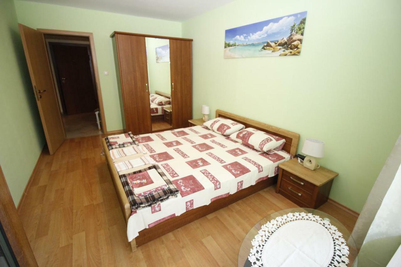 Apartment Rosi Pomorie Eksteriør billede