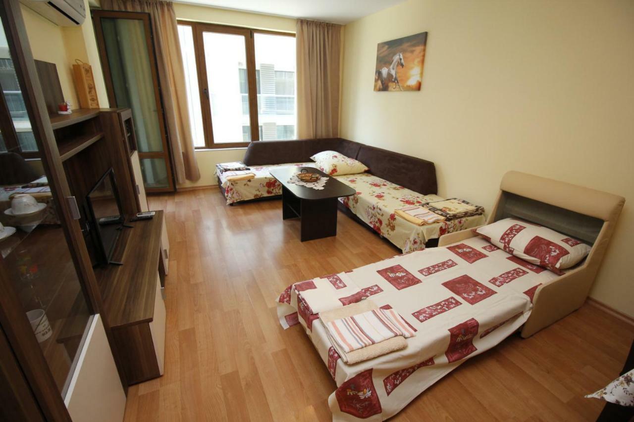 Apartment Rosi Pomorie Eksteriør billede